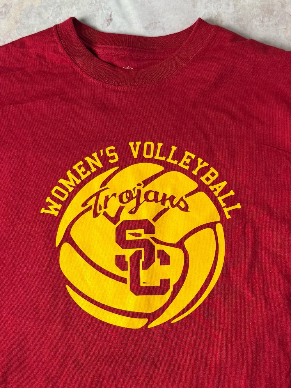 NWT USC Trojans Women's Volleyball Graphic Tee - Garnet & Gold Size Medium